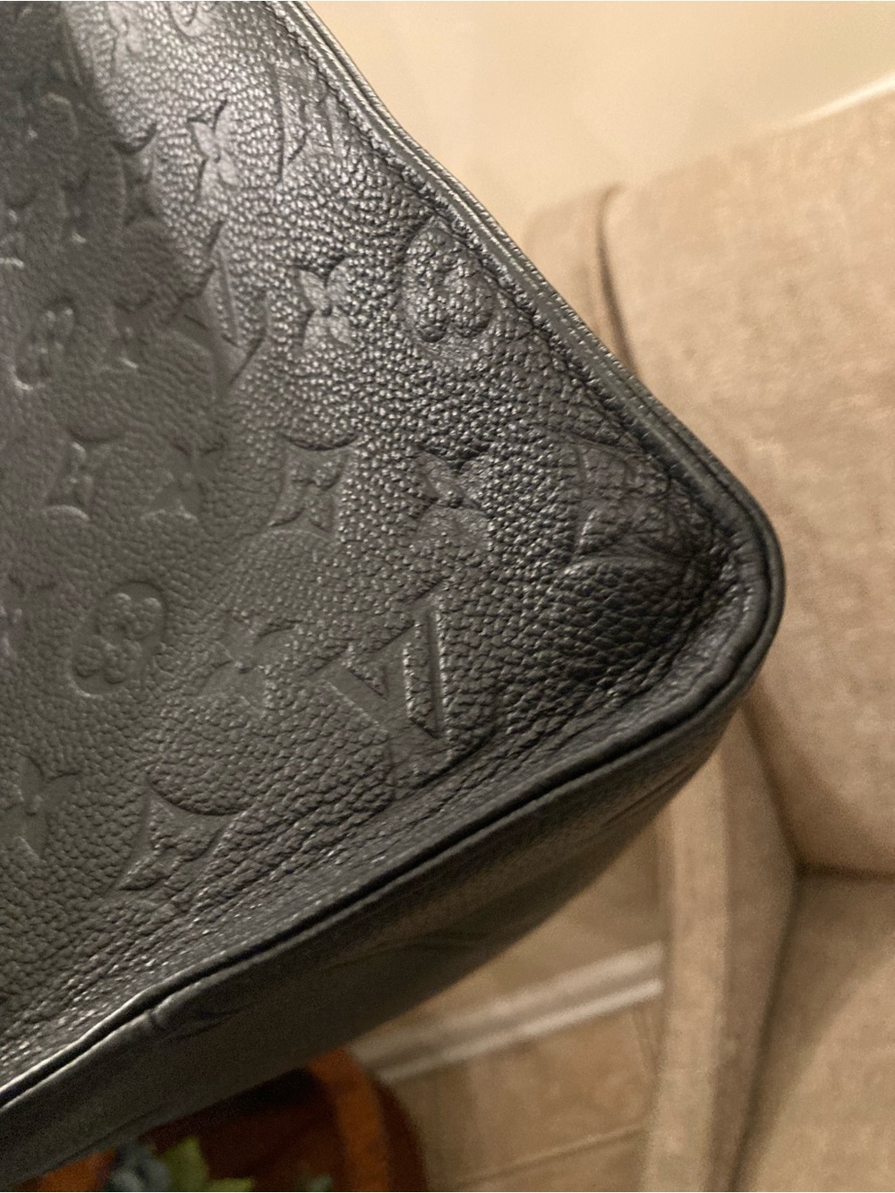 Louis Vuitton Black Embossed Monogram Onthego Tote - Picture 12 of 15
